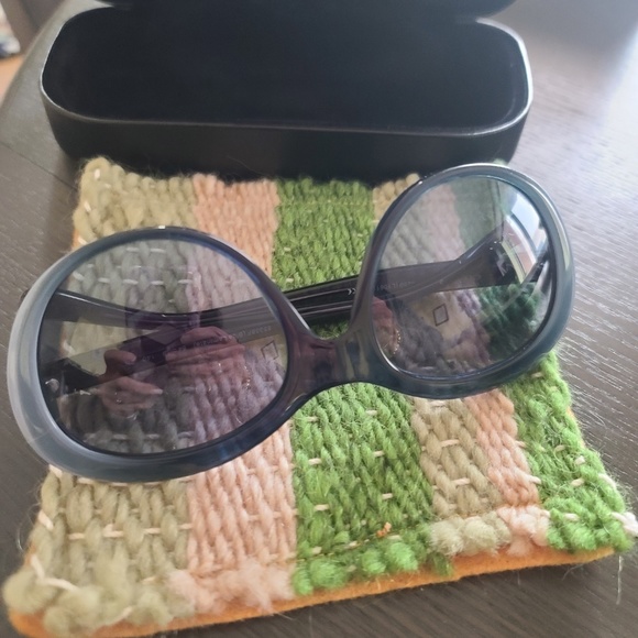 Coach sunglasses - Picture 4 of 6